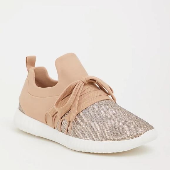 torrid Shoes - NWT TORRID SIZE 8W LACE-UP NYLON SNEAKER (WW)